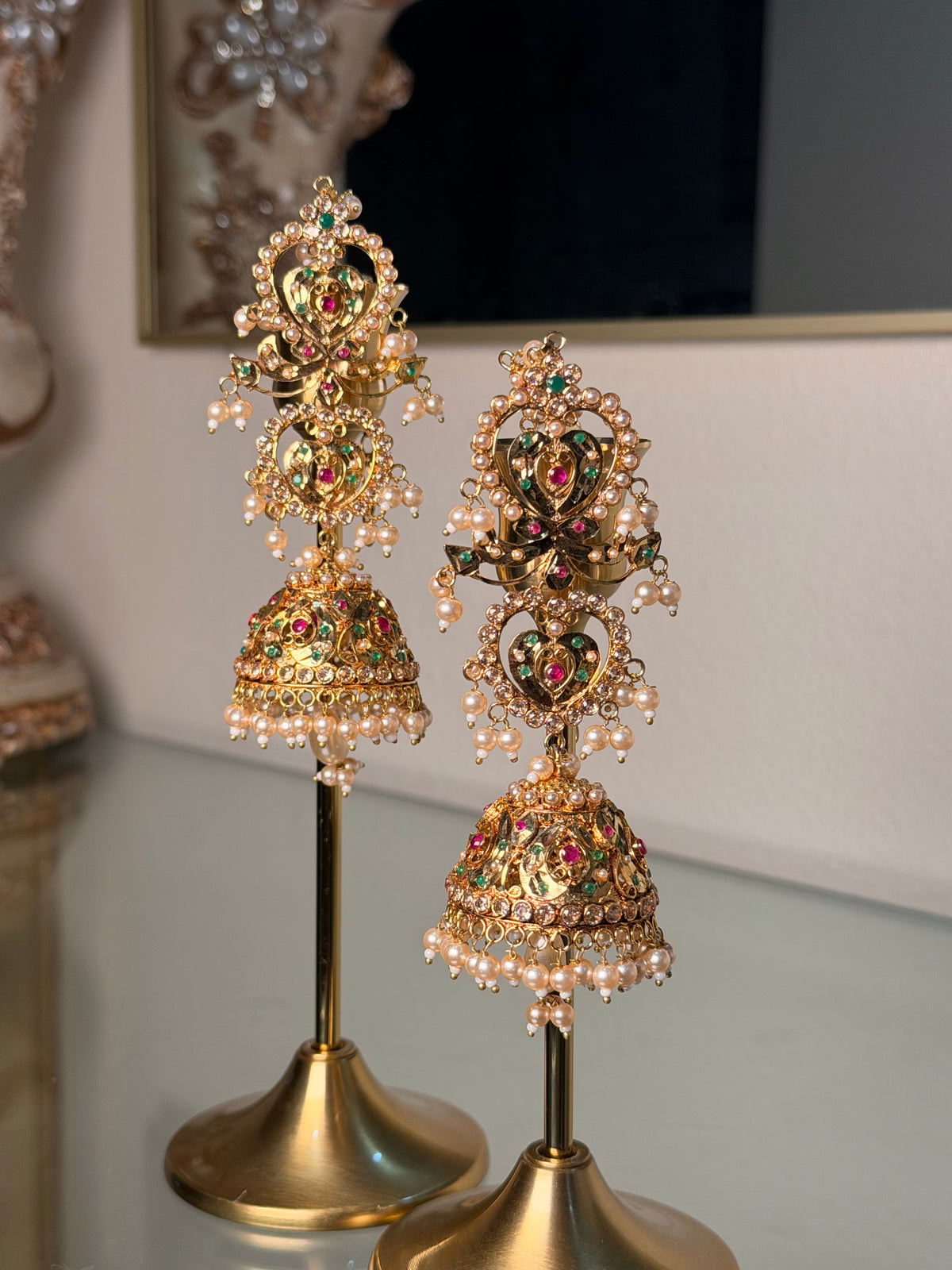 Saya Jhumka