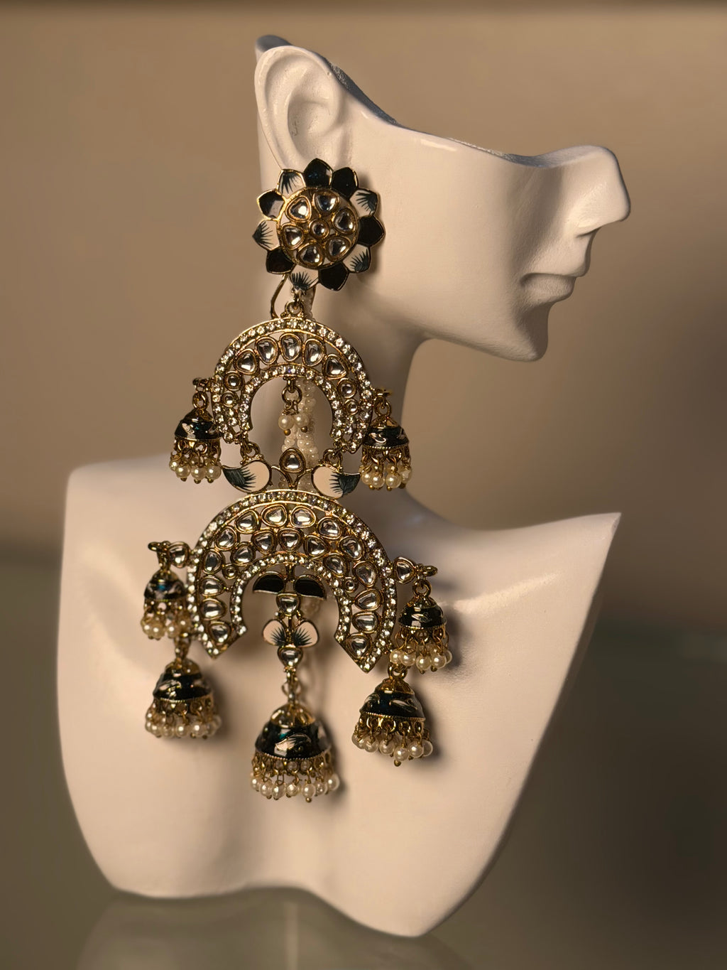 Esha Jhumka Taana Earrings