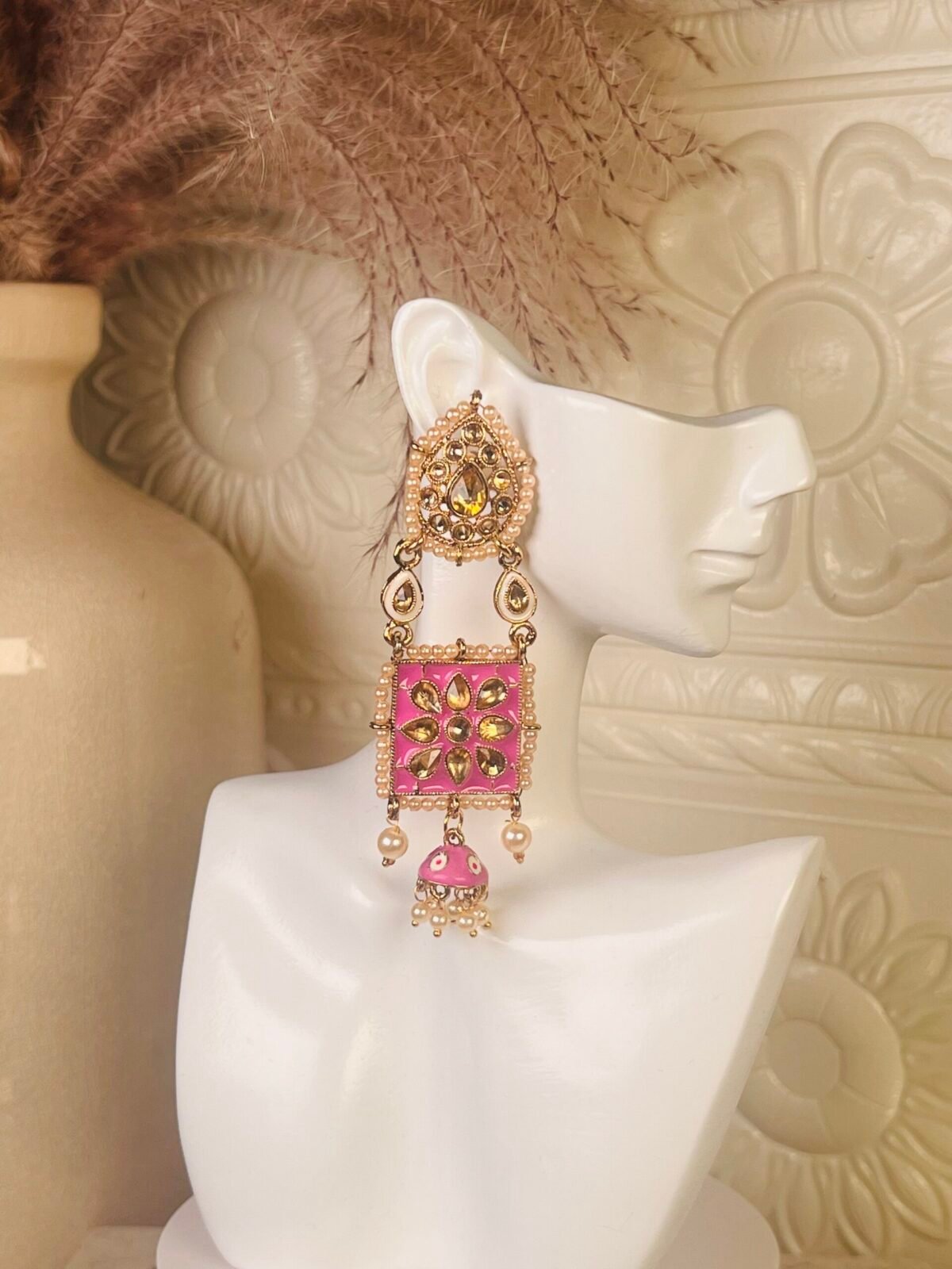 Kundan chandelier earrings – affordable South Asian jewelry – top view Kundan chandelier earrings – budget party wear jewelry – close-up