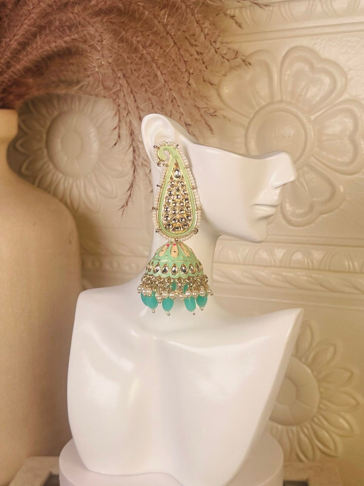 Kundan chandelier earrings – affordable South Asian jewelry – top view Kundan chandelier earrings – budget party wear jewelry – close-up