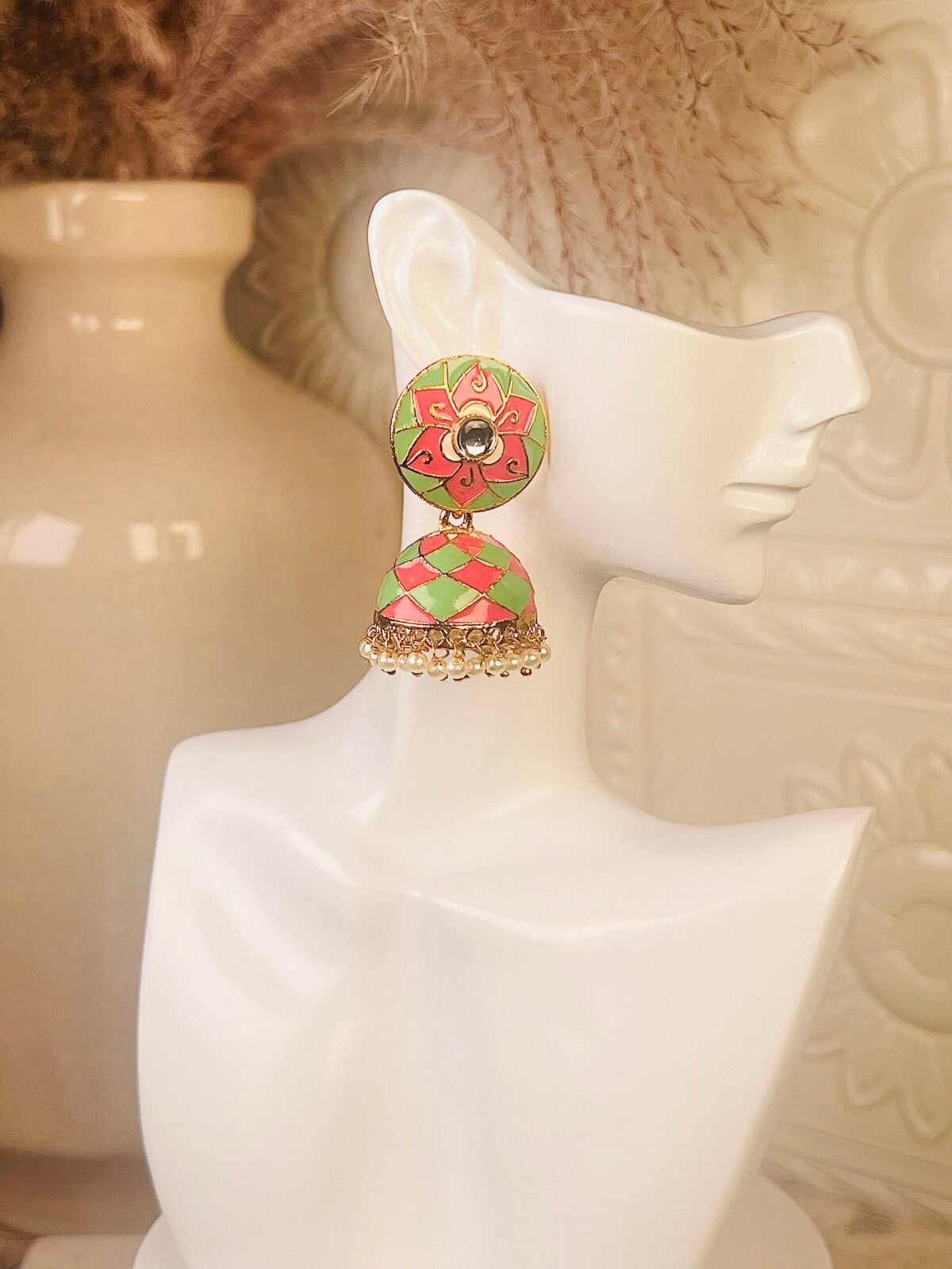 Kundan chandelier earrings – affordable South Asian jewelry – top view Kundan chandelier earrings – budget party wear jewelry – close-up