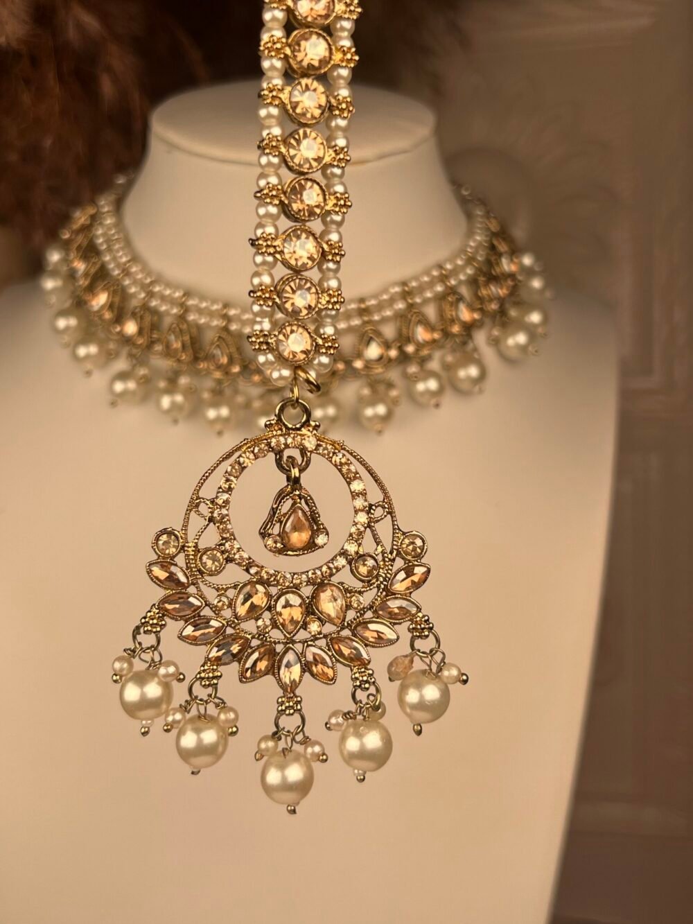 Pearl and Gold necklace set – affordable bridal jewelry – front view, Kundan jhumkas – affordable South Asian jewelry – wedding collection – front view