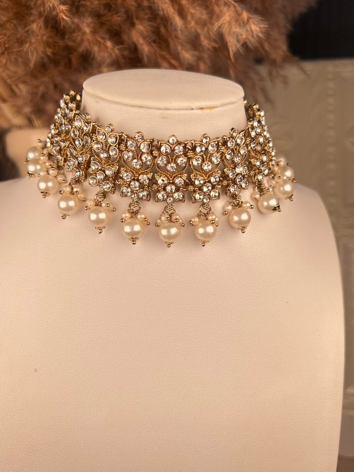 Pearl and Gold necklace set – affordable bridal jewelry – front view, Kundan jhumkas – affordable South Asian jewelry – wedding collection – front view