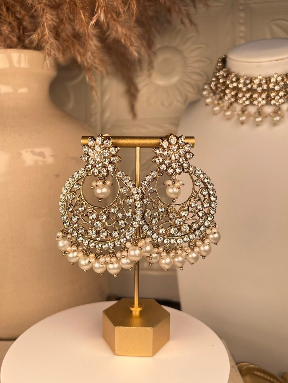 Pearl and Gold necklace set – affordable bridal jewelry – front view, Kundan jhumkas – affordable South Asian jewelry – wedding collection – front view