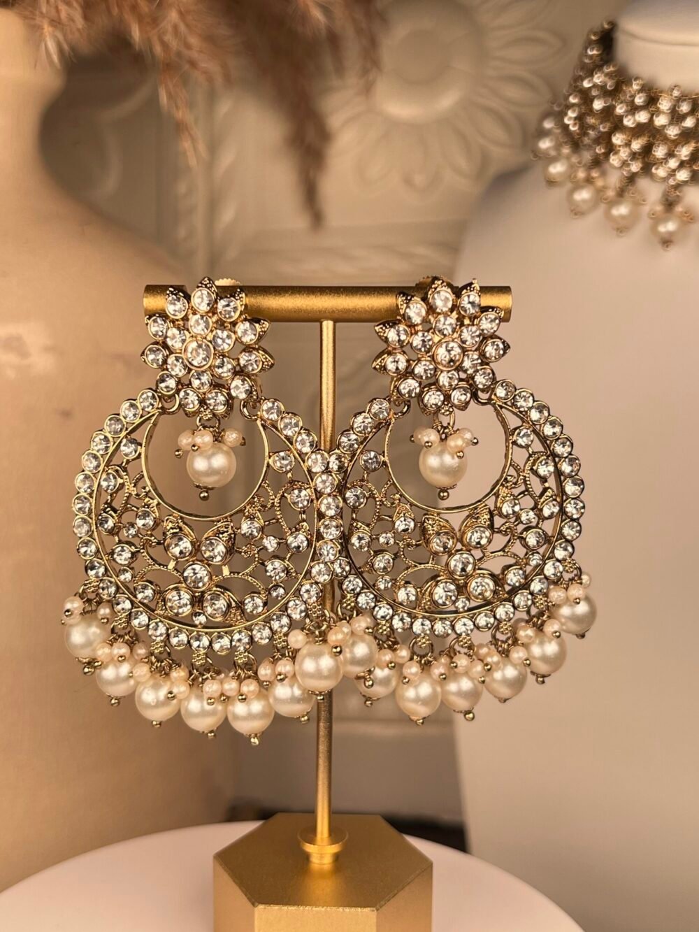 Pearl and Gold necklace set – affordable bridal jewelry – front view, Kundan jhumkas – affordable South Asian jewelry – wedding collection – front view
