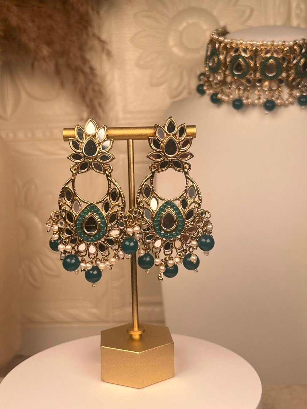 Multi-Stone Mirror-Worked Necklace Set – South Asian jewelry – Bridal accessory